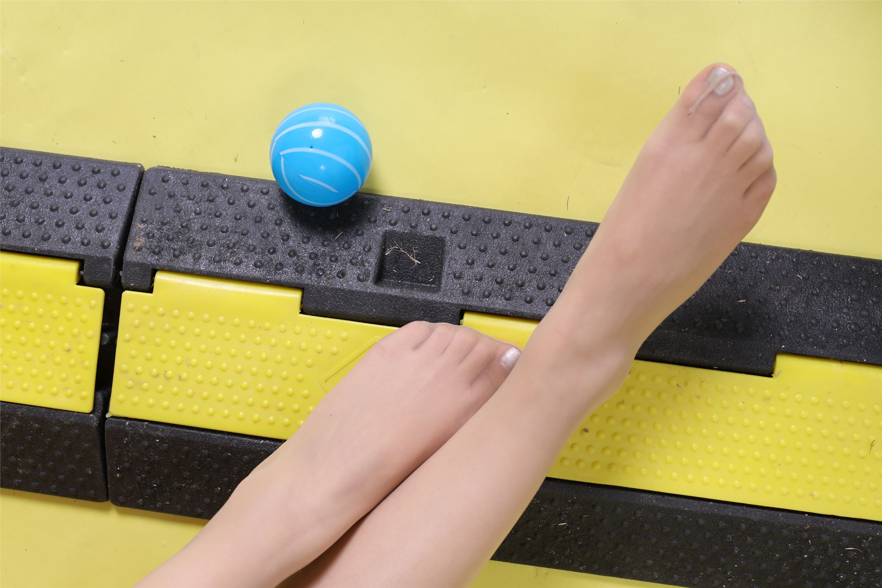 奈丝写真 NO.021 高高-黄橙色的运动系少女